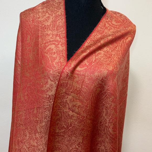 Pashmina - Picture 2 of 5